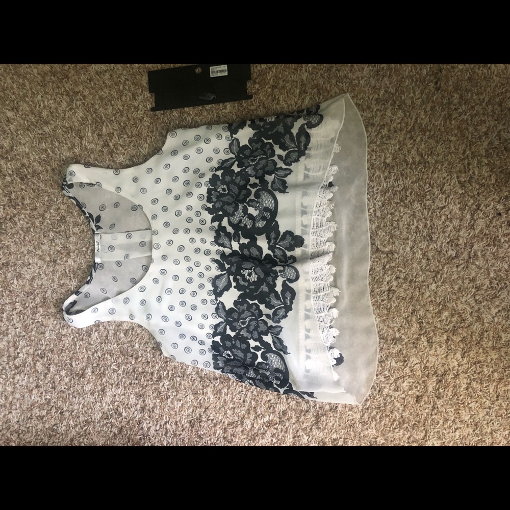 Printed white and black tank -S